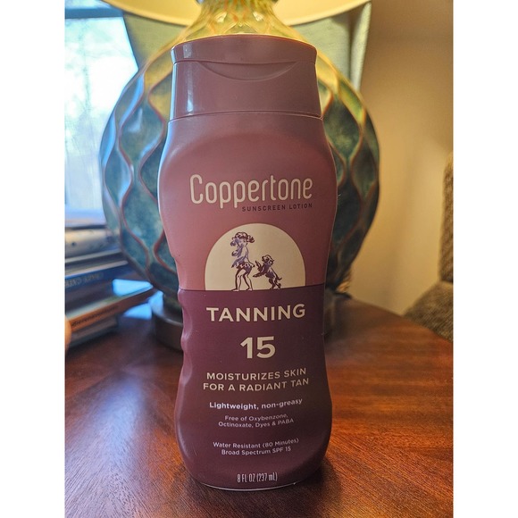 Coppertone Sunscreen Lotion Tanning 15 Moisturizes Skin For Radiant Tan 8oz. - Picture 1 of 5